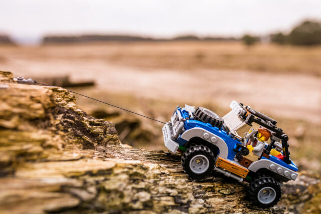 Lego-Geländewagen auf dem Truppenübungsplatz Senne